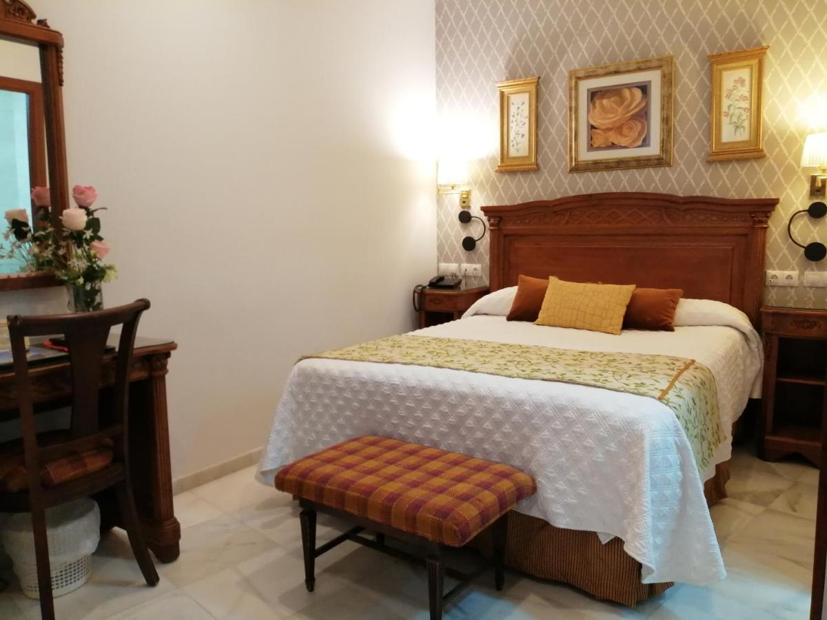 Europa Boutique Hotel *